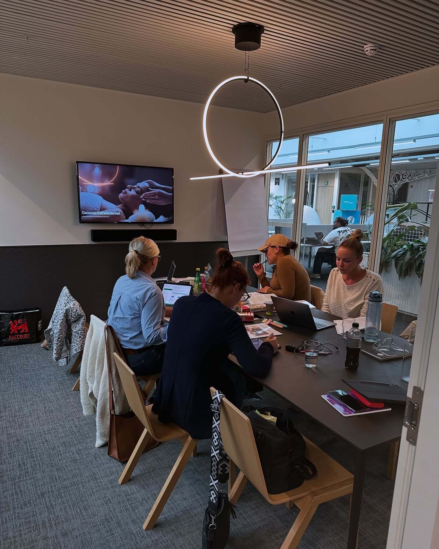 Formation en Présentiel Jury Central Esthétique